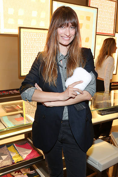 <strong>FENDI｜カール・ラガーフェルドのファーチャーム「カーリト」</strong>　キャロライン・デ・メイグレ