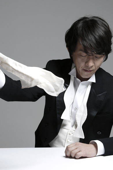 <strong>宮本益光 バリトンリサイタル</strong>　「真紅のモーツァルト」9月28日（日）開催