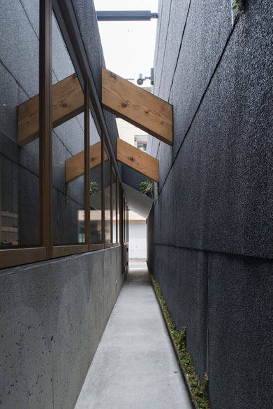 <strong>CASE-REAL｜ケース・リアル</strong>　福岡の飲食店「WINE & SWEETS TSUMONS」