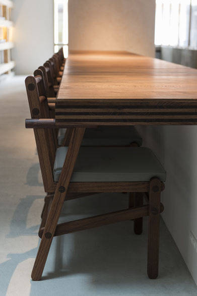 <strong>CASE-REAL｜ケース・リアル</strong>　福岡の飲食店「WINE & SWEETS TSUMONS」