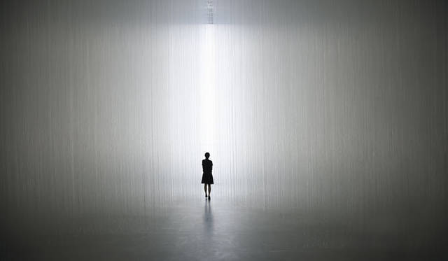 <strong>“Cartier Time Art – Mechanic of Passion” Direction by Tokujin Yoshioka</strong>　“The Gate” / Tokujin Yoshioka for Cartier Time Art © TOKUJIN YOSHIOKA INC.