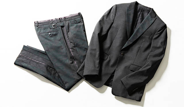 ジャケット9万720円、パンツ5万1840円