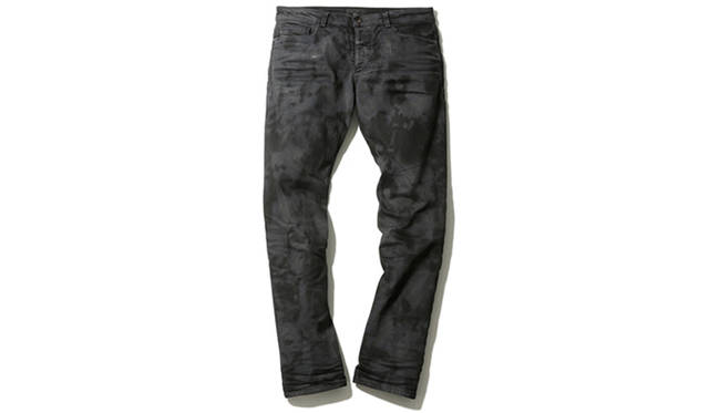 デニムパンツ6万1560円