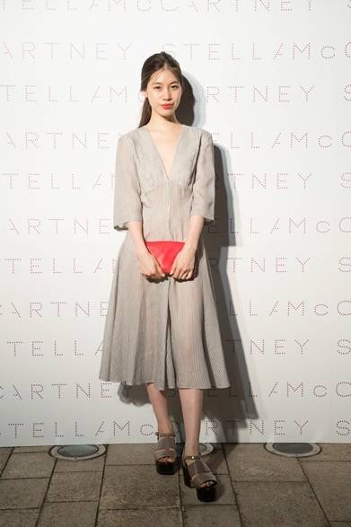 <strong>STELLA McCARTNEY｜2015年春コレクションのプレゼンテーション</strong><br />宮本彩菜
