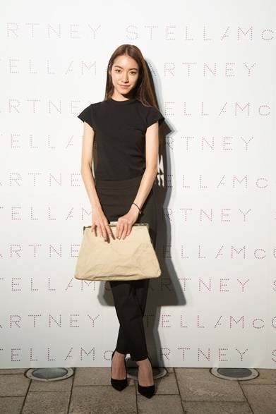 <strong>STELLA McCARTNEY｜2015年春コレクションのプレゼンテーション</strong><br />吉田沙世