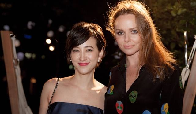 <strong>STELLA McCARTNEY｜2015年春コレクションのプレゼンテーションを開催</strong>　（左より）滝川クリステル、ステラ・マッカートニー