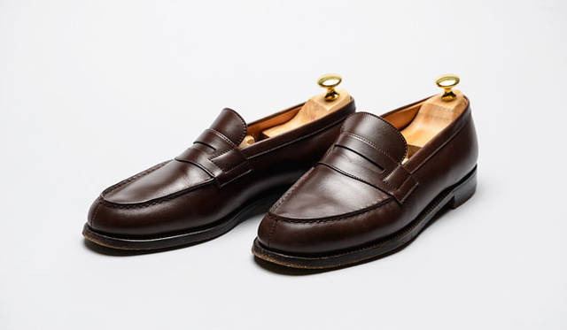 MY MASTERPIECE＝「J.M.Weston（ジェイエムウエストン）」<br />購入は2年前、伊勢丹新宿店メンズ館にて。気に入っている点は、ベーシックさとボリューム感。靴の手入れのポイントは、ゆっくり丁寧にクリームを塗り込むこと。この秋買いたい靴はパラブーツ（27歳・会社員）