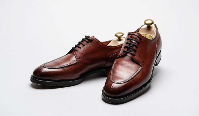 MY MASTERPIECE＝「EDWARD GREEN（エドワードグリーン）」<br />購入は3年前、英国ノーザンプトンにて。気に入っている点は、バーガンディーの色合い。靴の手入れのポイントは、色を入れながら、きれいに磨いていくこと。この秋買いたい靴はジョンロブ（31歳・会社員）