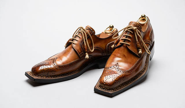 MY MASTERPIECE＝「STEFANO BRANCHINI（ステファノ・ブランキーニ）」<br />購入は2005年ごろ、「42nd ロイヤルハイランド 代官山」にて。気に入っている点は、色、デザイン、履き心地。靴の手入れのポイントは、やりすぎないこと。「さまざまな靴が見られる伊勢丹の靴売場が気に入っている」とコメント（41歳・会社員）