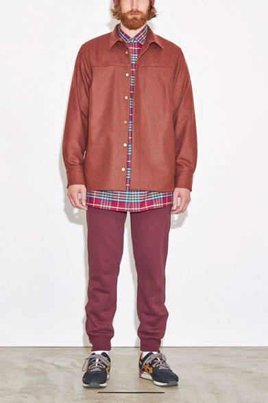 シャツ1万9440円、シャツ中2万4840円、パンツ1万4580円