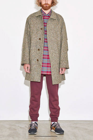 コート6万5880円、シャツ2万4840円、パンツ1万4580円