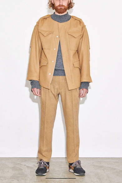 ブルゾン4万8600円、ニット2万4840円、パンツ1万7820円