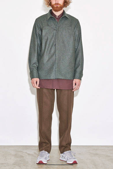 シャツ1万9440円、シャツ中1万7280円、パンツ2万5920円