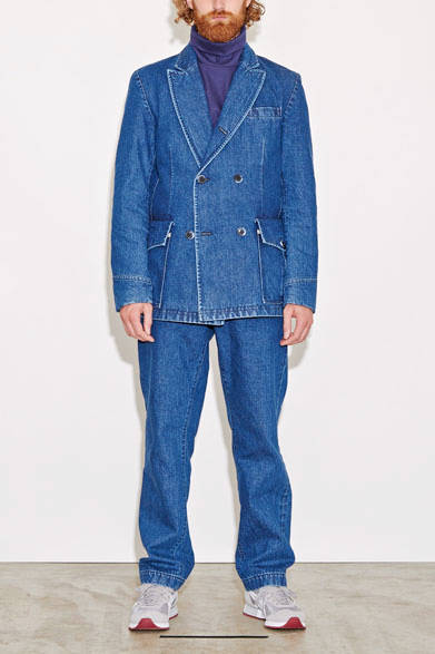 ジャケット3万6720円、カットソー1万5120円、パンツ2万1060円