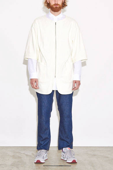 カットソー1万8900円、シャツ1万7280円、パンツ1万9440円