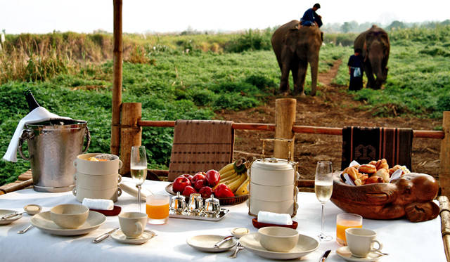 10. タイ・チェンセン「Four Seasons Tented Camp, Golden Triangle」