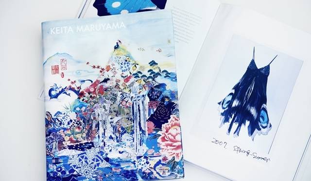 <strong>ART｜『丸山敬太20周年祭「丸山景観」全集大成展』を表参道ヒルズで開催</strong><br />20周年記念本『KEITA MARUYAMA「丸山景観」』　1万6200円（税込）