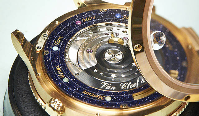 Midnight Planetarium｜ミッドナイト プラネタリウム