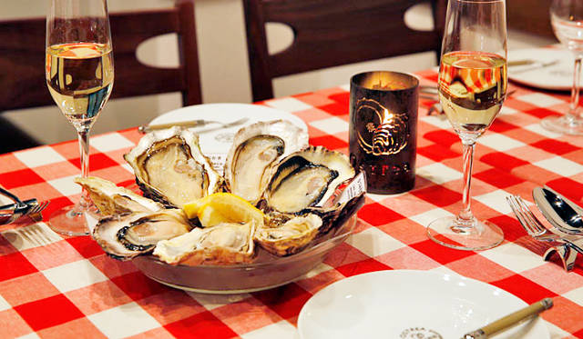 EAT｜「オストレア新宿三丁目店」　