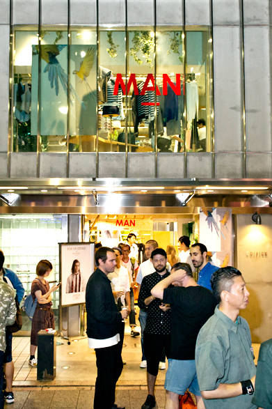 エディフィス東京でおこなわれた「MAN pop up stand in ÉDIFICE」<br />©mAsAkI / ©DOOD