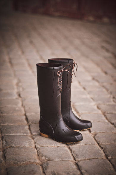<strong>「LE RIGODON」</strong>　ヴィンテージにインスパイアされたラバー製ウィメンズブーツ。5万2000円