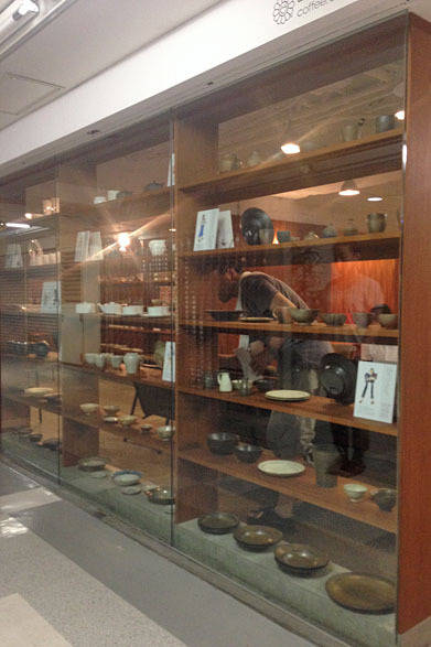 <strong>EXHIBITION｜「猿山道場 ～東京決戦～」</strong>　中野ブロードウェイ2F 「Bar Zingaro（バージンガロ）」にて開催中