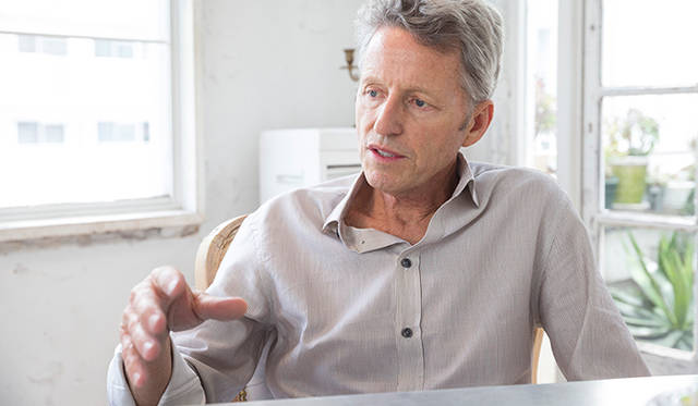 「ポートランドという街は、ぼくにインスピレーションを与えてくれる場所です。食文化が非常に活気づいているので、街に繰り出すと、いつもあたらしいアイデアが浮かんでくる。間違いなく欠かせない存在ですね」