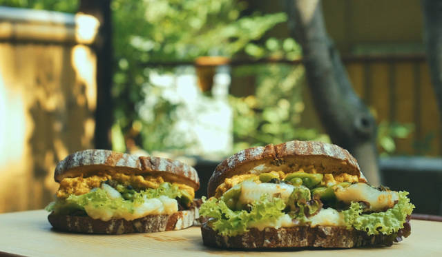 「PRESENT 現在」自転車でめぐる食の旅『尾道』