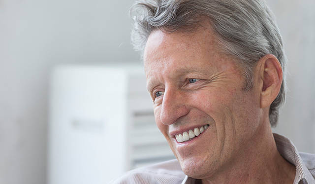 「お茶は物心ついたときからいつも身近な存在でした。20代前半まで、一度もコーヒーを口にすることがなかったほど。祖母がすぐ隣りに住んでいたので、学校から帰るとすぐに彼女の家に直行して、一緒に紅茶や緑茶を飲んでいたんです。これがお茶との最初の出合い」