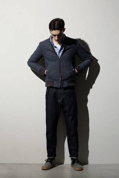 ネップツィルMA-1 4万7520円、テーパードパンツ2万3760円、ラグ柄シューズ1万5120円