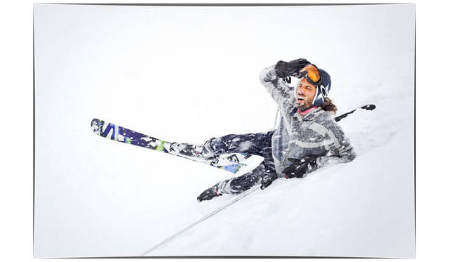 スキ―ニット3万6720円、ウールフリースパンツ2万8080円