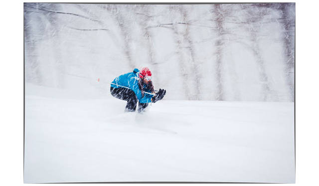 マウンテンパーカー4万7520円、ウールフリースパンツ2万8080円
