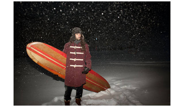 ダッフルコート6万6960円、タートルネックセ-ター2万8080円、ウールフリースパンツ2万8080円