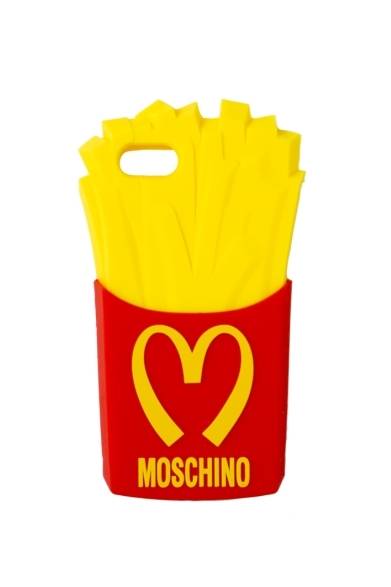 <strong>MOSCHINO｜「モスキーノ」の期間限定ショップ登場</strong><br />iPhone case　8640円