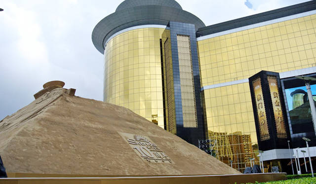 01 <strong>カジノ・リゾート「サンズ・マカオ」10周年</strong> 2004年にオープンした「サンズ・マカオ ホテル(澳門金沙酒店)」