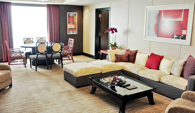 12 <strong>カジノ・リゾート「サンズ・マカオ」10周年</strong> 「サンズ・マカオ ホテル(澳門金沙酒店)」エグゼクティブスイート