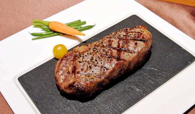 21 <strong>カジノ・リゾート「サンズ・マカオ」10周年</strong> 「コパ ステーキハウス」オススメのジューシーな最高級ビーフステーキ