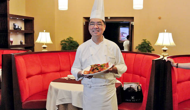 26 <strong>カジノ・リゾート「サンズ・マカオ」10周年</strong> 「ゴールデン コート」料理長