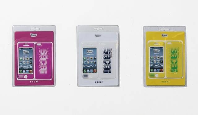 <strong>Le Bon Marche Rive Gauche｜ル・ボン・マルシェ・リヴ・ゴーシュ、日本を特集した企画展開催</strong><br />sacai × Gizmobies ポン・マルシェ エクスクルーシブ iPhone5／5s専用　プロテクター　全3色　各40ユーロ
