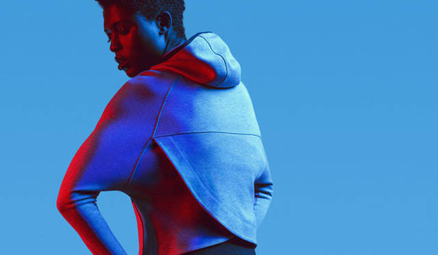 <strong>NIKE SPORTSWEAR｜ナイキ スポーツウェア</strong>　2014年秋 ナイキ テックパック、テックフリースコレクション　ウィメンズ　ナイキ テックバタフライ ジャケット 1万3932円
