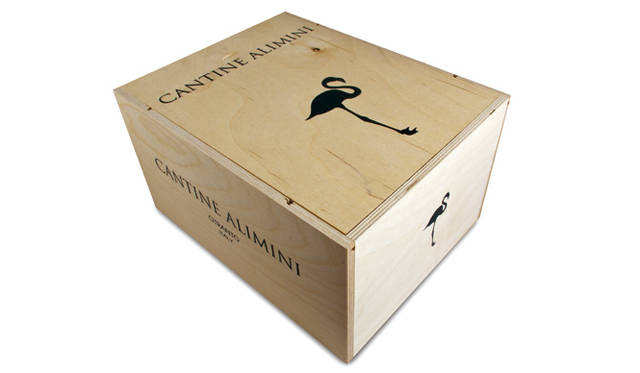 2014年秋ごろの発売を予定しており、発売後はCoSTUME NATIONAL青山旗艦店に併設されたバー「CoSTUME NATIONAL I WALL」でも堪能できる