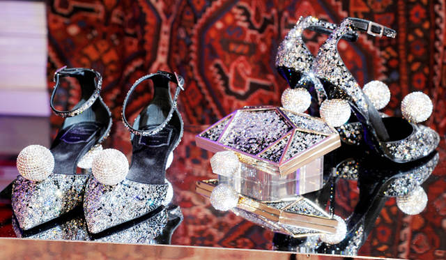 <strong>Roger Vivier｜ランデヴーコレクションのオーダー会開催</strong><br />