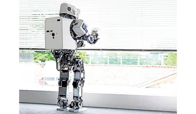 <strong>ART｜写真家ヴァンサン・フルニエによる『ARCHEOLOGY OF THE FUTURE-未来の考古学』</strong><br />©Vincent Fournier - Kobian Robot #1 [Takanishi Laboratory], Waseda University, Tokyo, Japan, 2010.