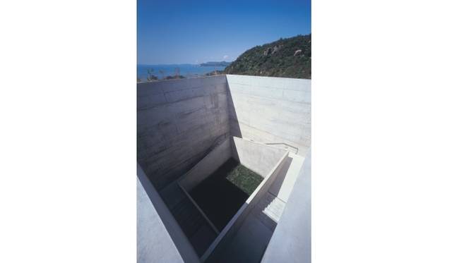 <strong>ART FILE 31｜「Le Japon Rive Gauche展」 －ベネッセ・アートサイト直島と建築家 安藤忠雄－</strong>　地中美術館　写真：松岡満男　