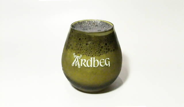 ブラック・ホール 950円