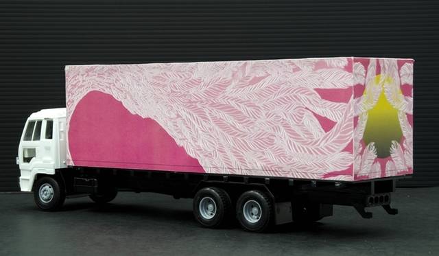 <strong>ART｜3年に1度の現代アートの祭典『ヨコハマトリエンナーレ2014』開幕</strong><br />やなぎみわ ≪演劇公演「日輪の翼」のための移動舞台車≫ 2014撮影：田中雄一郎　写真提供：横浜トリエンナーレ組織委員会