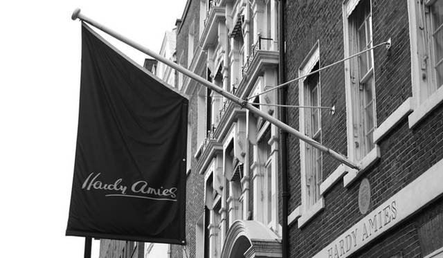 英国オートクチュール ビスポークハウス「HARDY AIMES（ハーディ エイミス）」ポップアップショップ