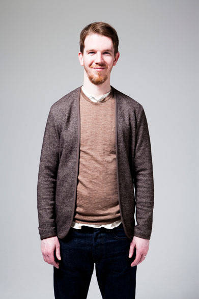 ウールカーディガン 1万6632円、ウールプルオーバー 1万5120円