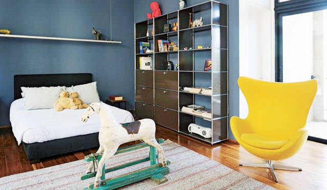 壁面収納　ブラウン