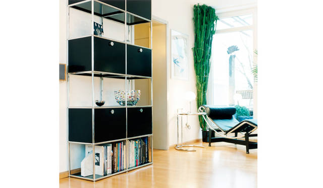 壁面収納　グラファイトブラック